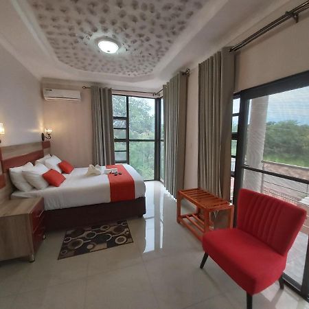 Top Stay Inn Kasane Extérieur photo