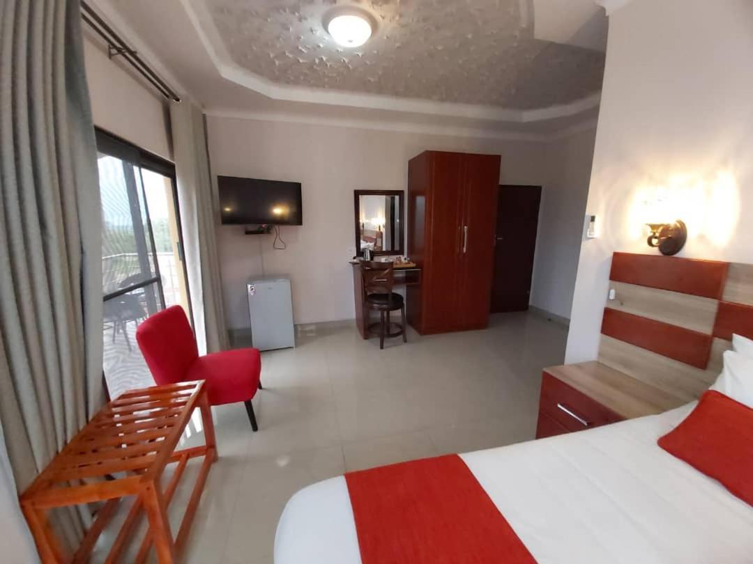 Top Stay Inn Kasane Extérieur photo