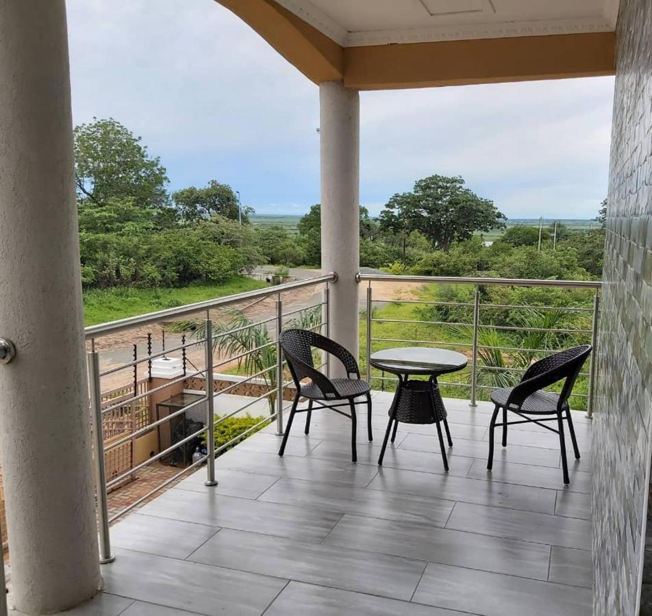 Top Stay Inn Kasane Extérieur photo